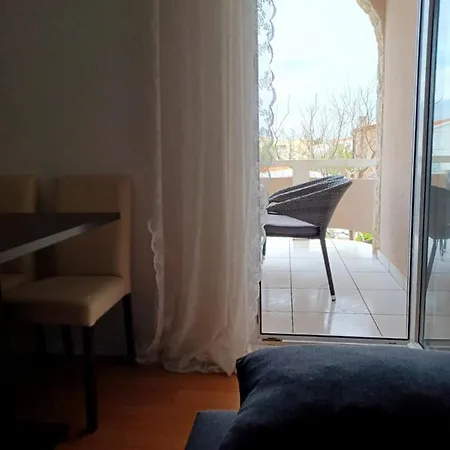 Doana Apartment *