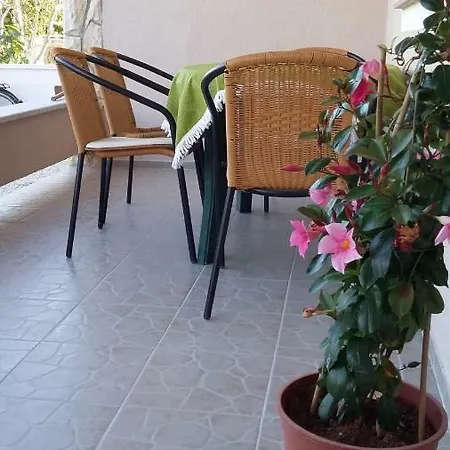 Doana Apartment *